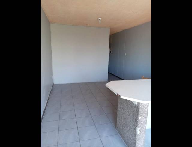 1 BEDROOM APARTMENT FOR SALE IN SUNNYSIDE